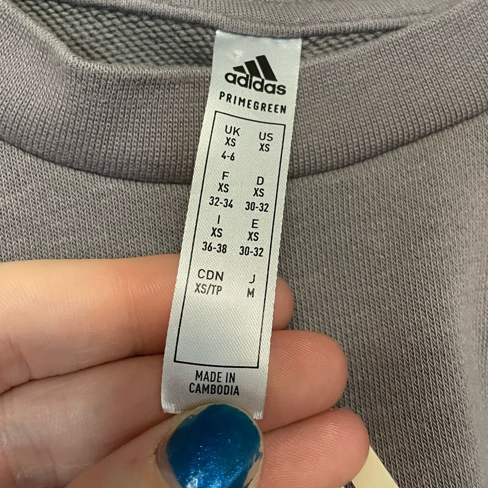🌸Adidas Top - Picture 5 of 9